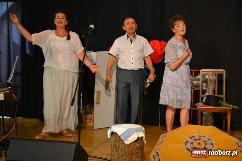 Zdjęcie w galerii na portalu naszraciborz.pl: Z życia wzięte. Teatralna niedziela na zamku  wiadomości z regionu