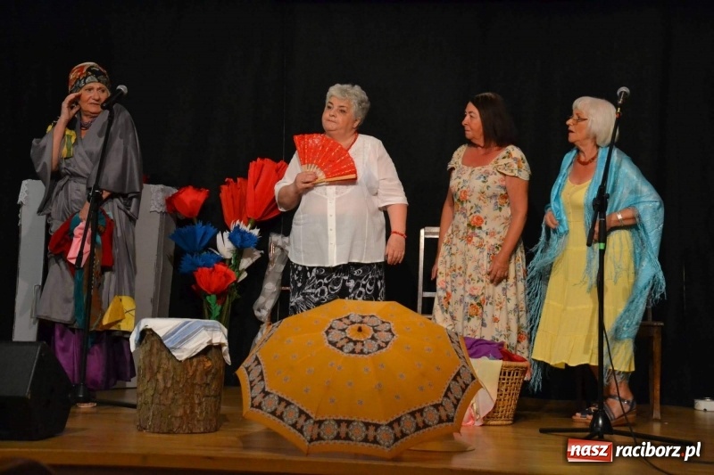 Zdjęcie w galerii na portalu naszraciborz.pl: Z życia wzięte. Teatralna niedziela na zamku  wiadomości z regionu