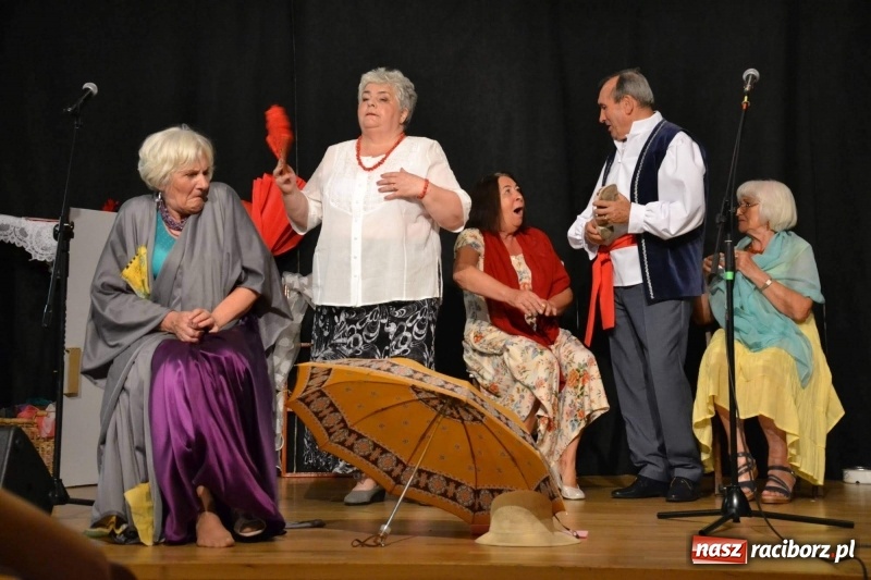 Zdjęcie w galerii na portalu naszraciborz.pl: Z życia wzięte. Teatralna niedziela na zamku  wiadomości z regionu
