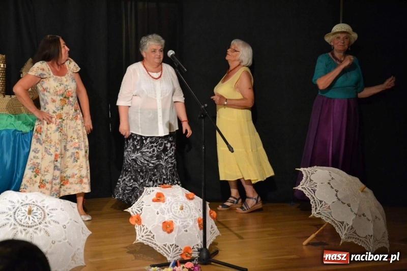 Zdjęcie w galerii na portalu naszraciborz.pl: Z życia wzięte. Teatralna niedziela na zamku  wiadomości z regionu