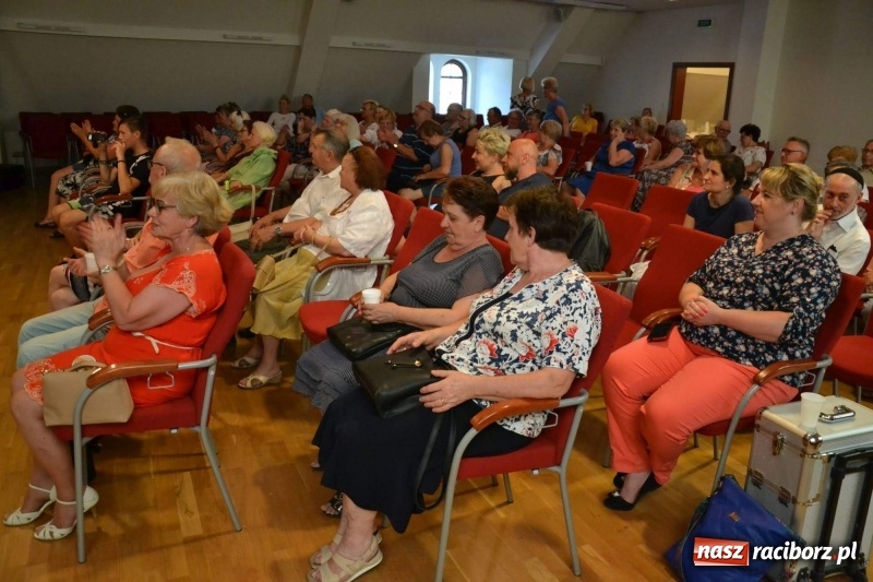 Zdjęcie w galerii na portalu naszraciborz.pl: Z życia wzięte. Teatralna niedziela na zamku  wiadomości z regionu