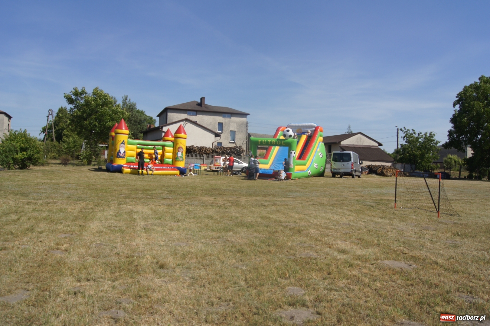 Zdjęcie w galerii na portalu naszraciborz.pl: Festynowe rozpoczęcie wakacji z Szymocicach wiadomości z regionu