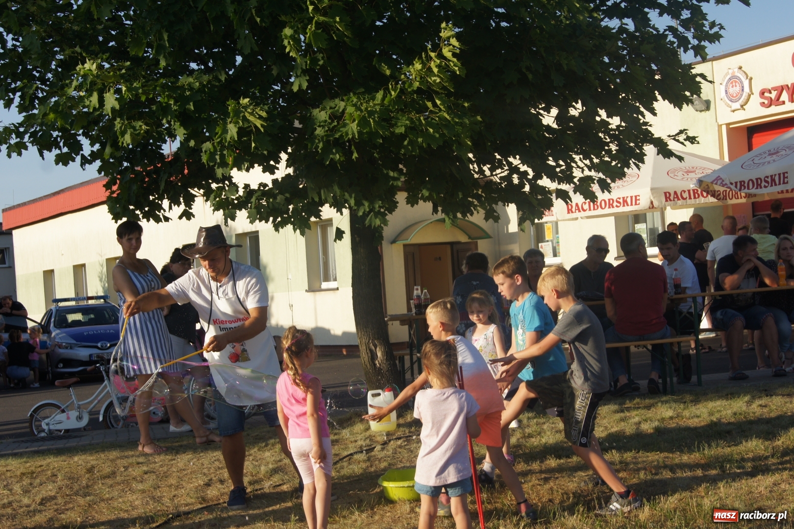 Zdjęcie w galerii na portalu naszraciborz.pl: Festynowe rozpoczęcie wakacji z Szymocicach wiadomości z regionu
