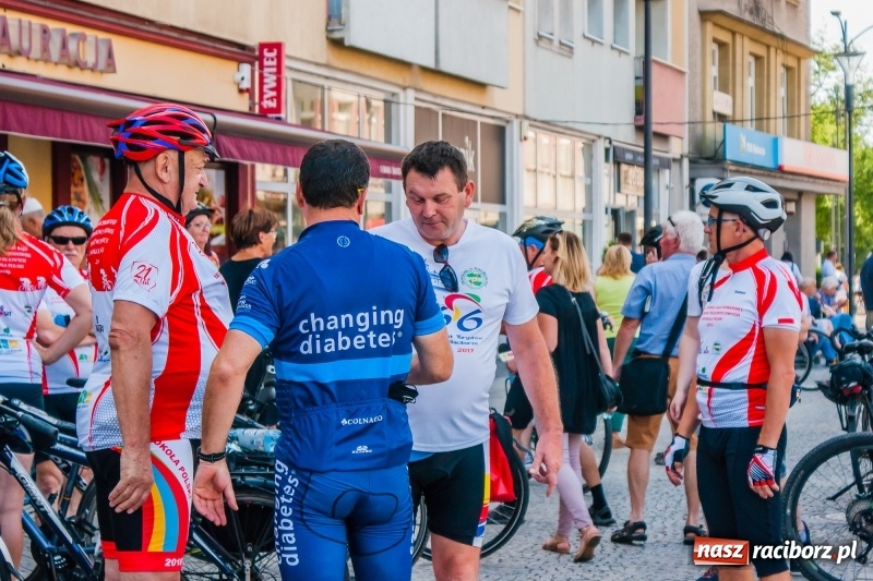 Zdjęcie w galerii na portalu naszraciborz.pl: XXI Rajd Środowisk Trzeźwościowych wyruszył na trasę [FOTO i WIDEO] wiadomości z regionu