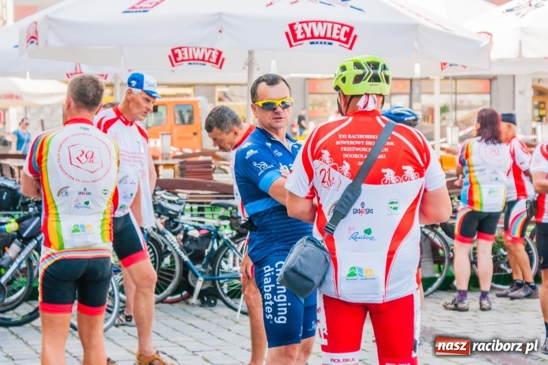 Zdjęcie w galerii na portalu naszraciborz.pl: XXI Rajd Środowisk Trzeźwościowych wyruszył na trasę [FOTO i WIDEO] wiadomości z regionu