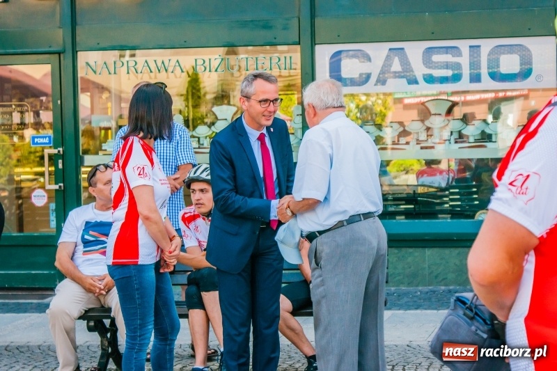 Zdjęcie w galerii na portalu naszraciborz.pl: XXI Rajd Środowisk Trzeźwościowych wyruszył na trasę [FOTO i WIDEO] wiadomości z regionu