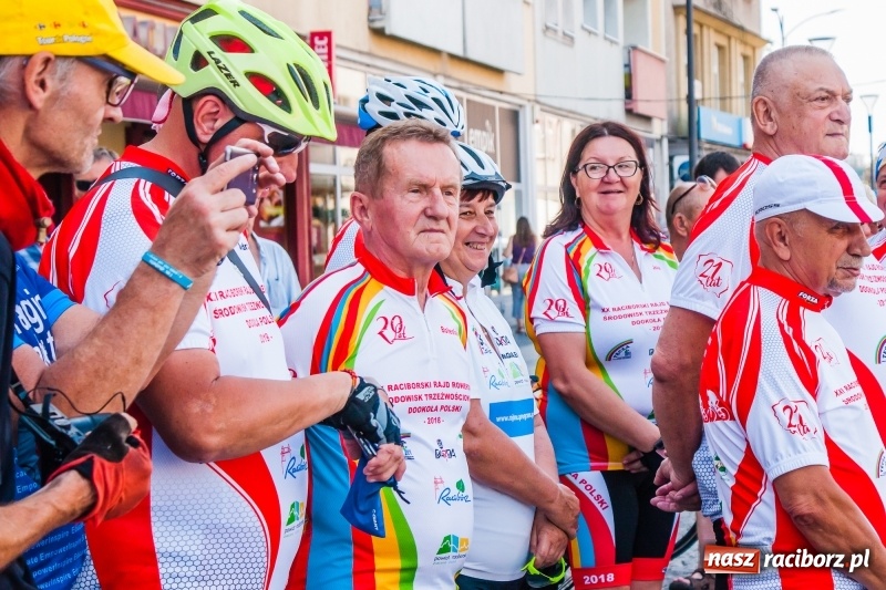 Zdjęcie w galerii na portalu naszraciborz.pl: XXI Rajd Środowisk Trzeźwościowych wyruszył na trasę [FOTO i WIDEO] wiadomości z regionu