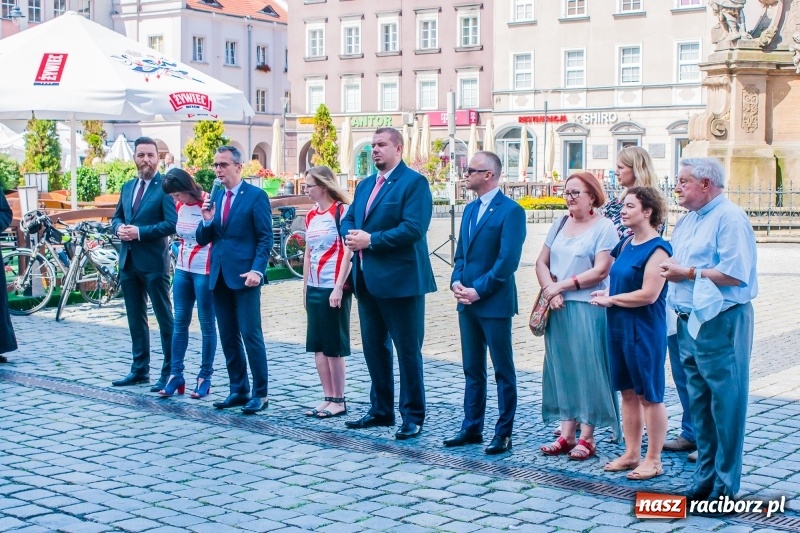 Zdjęcie w galerii na portalu naszraciborz.pl: XXI Rajd Środowisk Trzeźwościowych wyruszył na trasę [FOTO i WIDEO] wiadomości z regionu