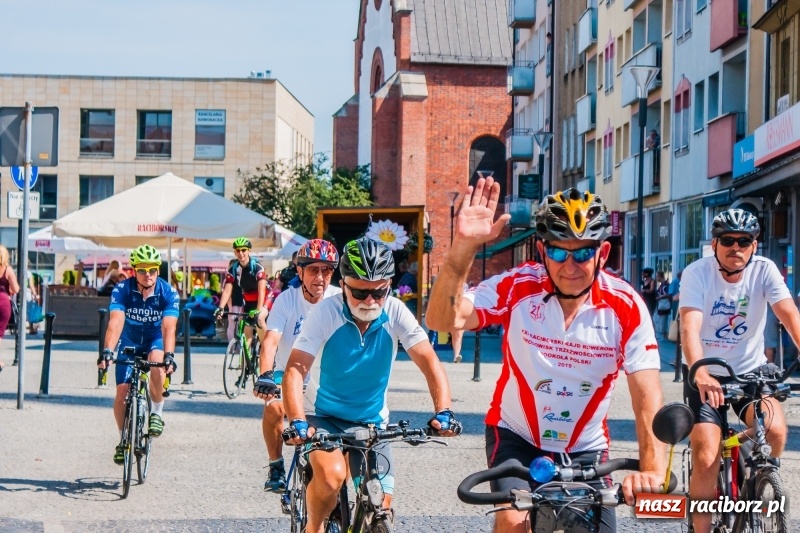 Zdjęcie w galerii na portalu naszraciborz.pl: XXI Rajd Środowisk Trzeźwościowych wyruszył na trasę [FOTO i WIDEO] wiadomości z regionu