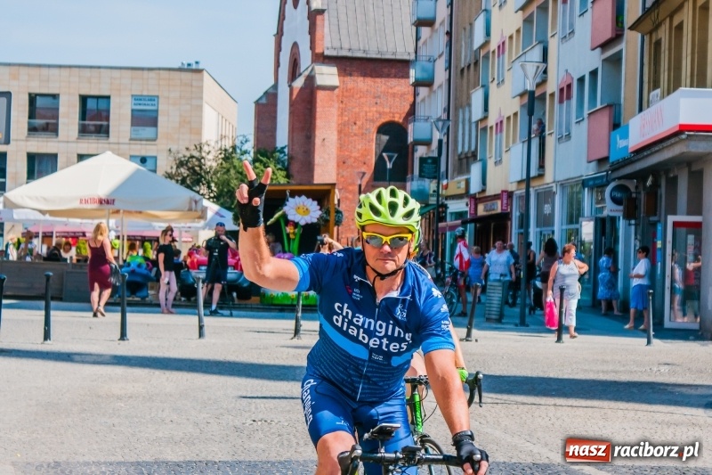 Zdjęcie w galerii na portalu naszraciborz.pl: XXI Rajd Środowisk Trzeźwościowych wyruszył na trasę [FOTO i WIDEO] wiadomości z regionu
