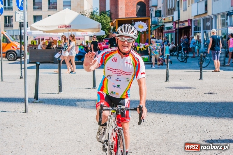 Zdjęcie w galerii na portalu naszraciborz.pl: XXI Rajd Środowisk Trzeźwościowych wyruszył na trasę [FOTO i WIDEO] wiadomości z regionu
