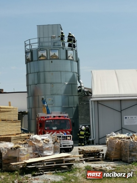 Zdjęcie w galerii na portalu naszraciborz.pl: Gorące popołudnie. Alarmy w Bieńkowicach oraz Pietrowicach Wielkich [FOTO] wiadomości z regionu