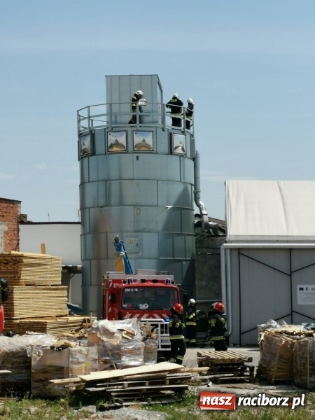 Zdjęcie w galerii na portalu naszraciborz.pl: Gorące popołudnie. Alarmy w Bieńkowicach oraz Pietrowicach Wielkich [FOTO] wiadomości z regionu