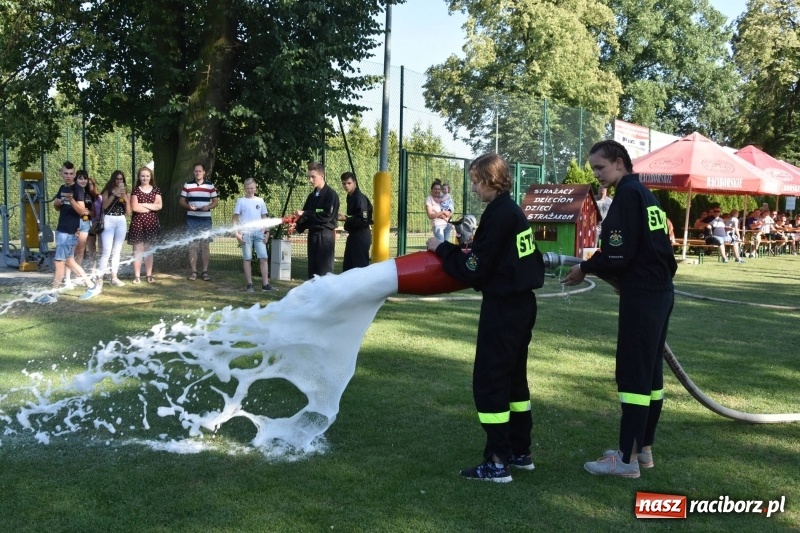 Zdjęcie w galerii na portalu naszraciborz.pl: W strażackiej drużynie jak w rodzinie [FOTO] wiadomości z regionu