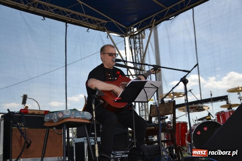Zdjęcie w galerii na portalu naszraciborz.pl: Ludzie zaskoczeni tym, co zobaczyli na niebie [FOTO] wiadomości z regionu