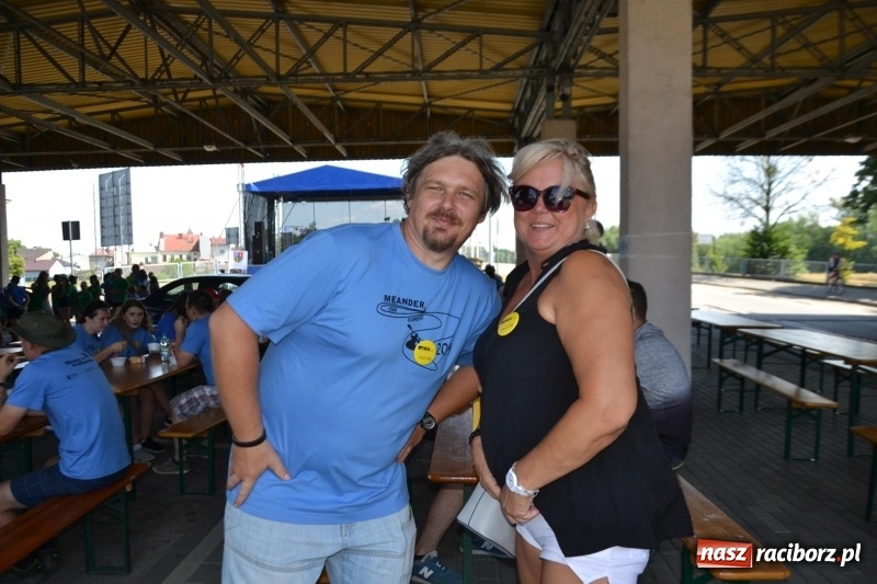 Zdjęcie w galerii na portalu naszraciborz.pl: Ludzie zaskoczeni tym, co zobaczyli na niebie [FOTO] wiadomości z regionu