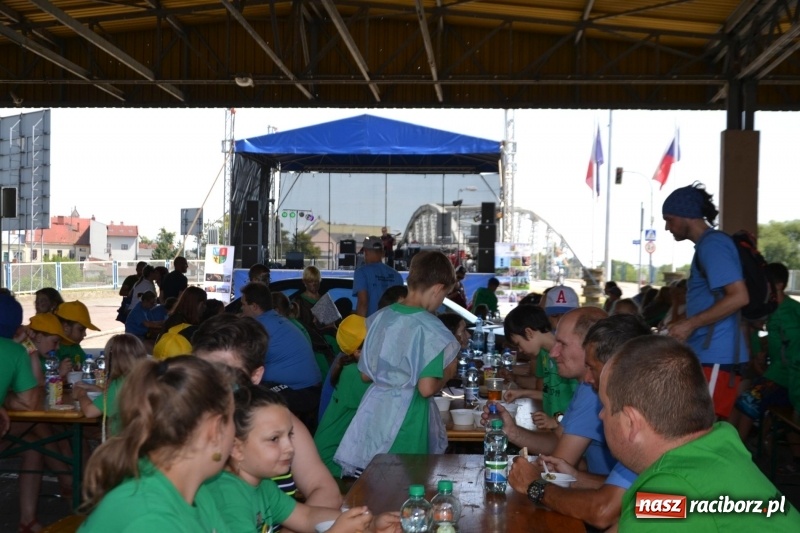 Zdjęcie w galerii na portalu naszraciborz.pl: Ludzie zaskoczeni tym, co zobaczyli na niebie [FOTO] wiadomości z regionu