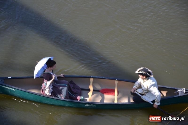 Zdjęcie w galerii na portalu naszraciborz.pl: Ludzie zaskoczeni tym, co zobaczyli na niebie [FOTO] wiadomości z regionu