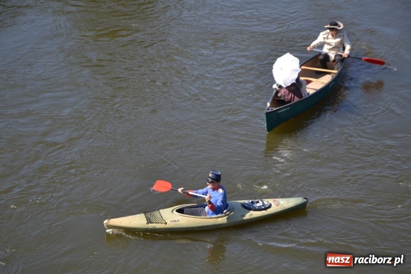 Zdjęcie w galerii na portalu naszraciborz.pl: Ludzie zaskoczeni tym, co zobaczyli na niebie [FOTO] wiadomości z regionu
