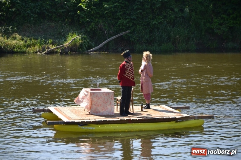 Zdjęcie w galerii na portalu naszraciborz.pl: Ludzie zaskoczeni tym, co zobaczyli na niebie [FOTO] wiadomości z regionu