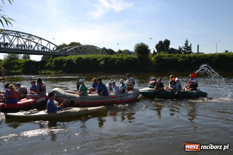 Zdjęcie w galerii na portalu naszraciborz.pl: Ludzie zaskoczeni tym, co zobaczyli na niebie [FOTO] wiadomości z regionu