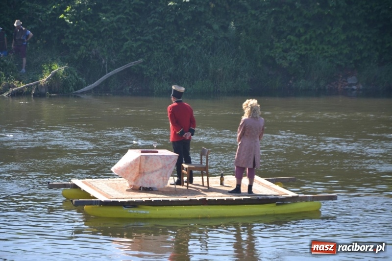Zdjęcie w galerii na portalu naszraciborz.pl: Ludzie zaskoczeni tym, co zobaczyli na niebie [FOTO] wiadomości z regionu