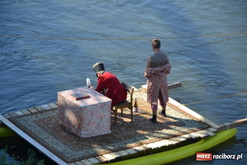 Zdjęcie w galerii na portalu naszraciborz.pl: Ludzie zaskoczeni tym, co zobaczyli na niebie [FOTO] wiadomości z regionu