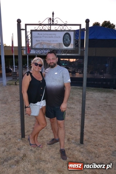 Zdjęcie w galerii na portalu naszraciborz.pl: Ludzie zaskoczeni tym, co zobaczyli na niebie [FOTO] wiadomości z regionu