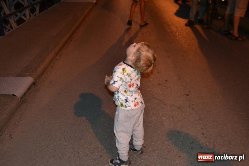 Zdjęcie w galerii na portalu naszraciborz.pl: Ludzie zaskoczeni tym, co zobaczyli na niebie [FOTO] wiadomości z regionu