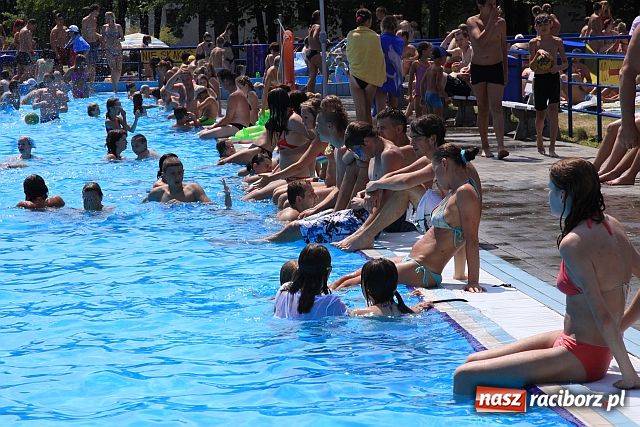 Zdjęcie w galerii na portalu naszraciborz.pl: Basenowe bolączki wiadomości z regionu