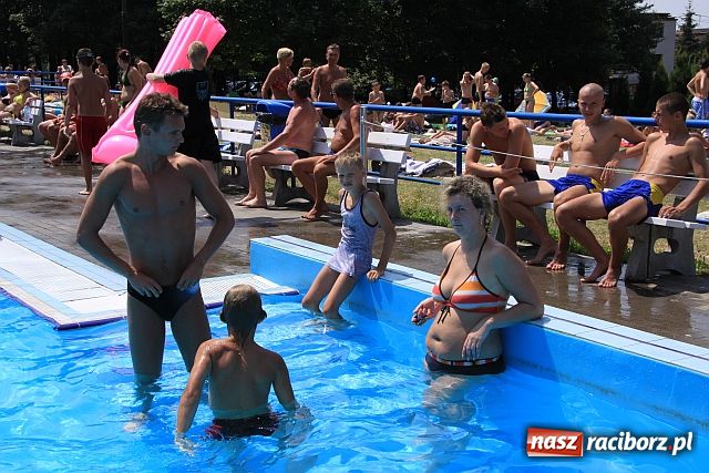 Zdjęcie w galerii na portalu naszraciborz.pl: Basenowe bolączki wiadomości z regionu