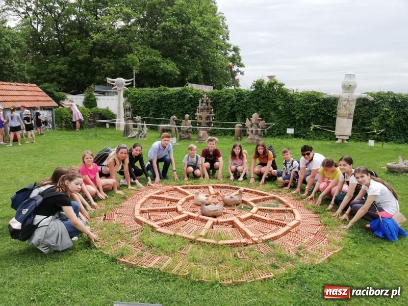 Zdjęcie w galerii na portalu naszraciborz.pl: Uczniowie z Raciborza z wizytą w Horishni Plavni wiadomości z regionu