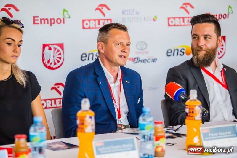 Zdjęcie w galerii na portalu naszraciborz.pl: Raciborska królowa lekkiej atletyki życzyła dobrych wyników [FOTO i WIDEO] wiadomości z regionu