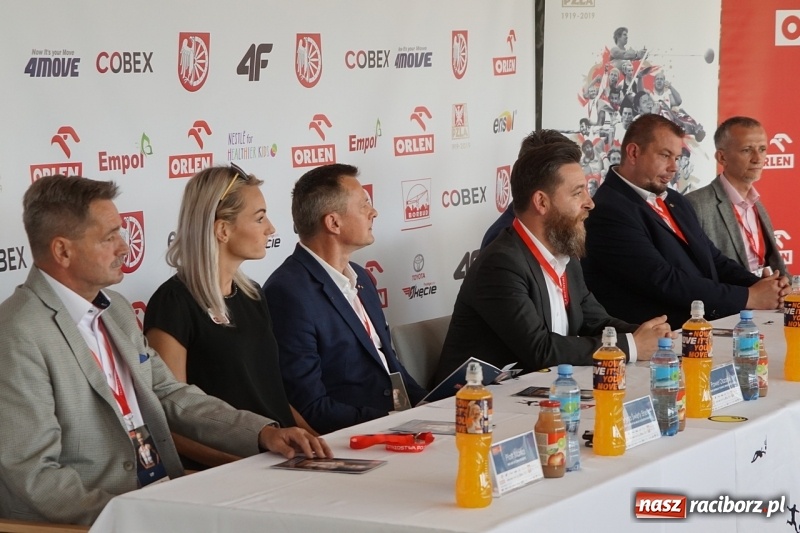 Zdjęcie w galerii na portalu naszraciborz.pl: Raciborska królowa lekkiej atletyki życzyła dobrych wyników [FOTO i WIDEO] wiadomości z regionu