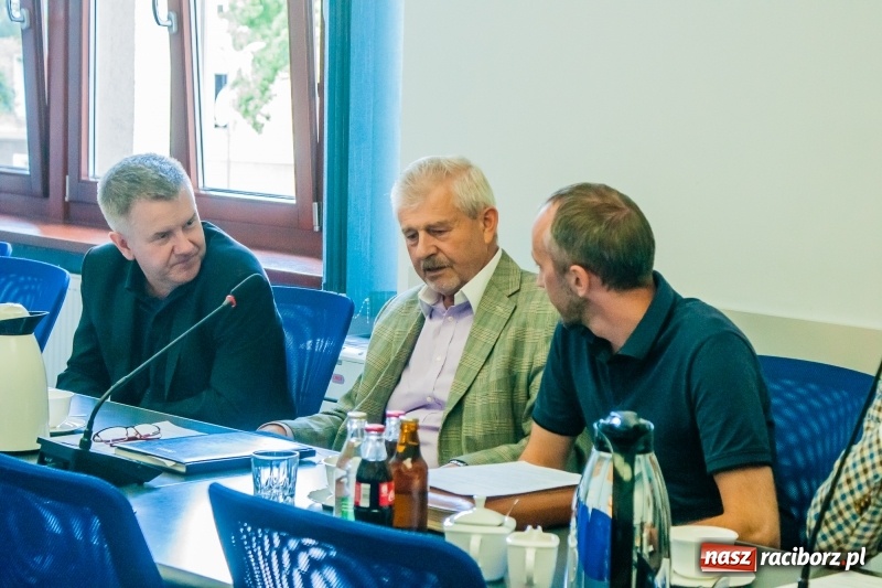 Zdjęcie w galerii na portalu naszraciborz.pl: Pierwsze posiedzenie rady gospodarczej przy prezydencie  wiadomości z regionu