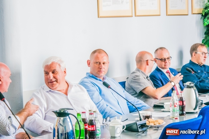 Zdjęcie w galerii na portalu naszraciborz.pl: Pierwsze posiedzenie rady gospodarczej przy prezydencie  wiadomości z regionu