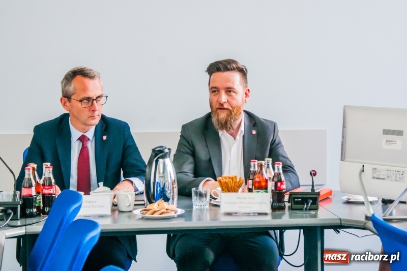 Zdjęcie w galerii na portalu naszraciborz.pl: Pierwsze posiedzenie rady gospodarczej przy prezydencie  wiadomości z regionu