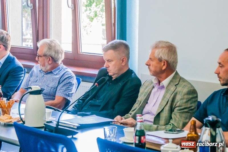 Zdjęcie w galerii na portalu naszraciborz.pl: Pierwsze posiedzenie rady gospodarczej przy prezydencie  wiadomości z regionu