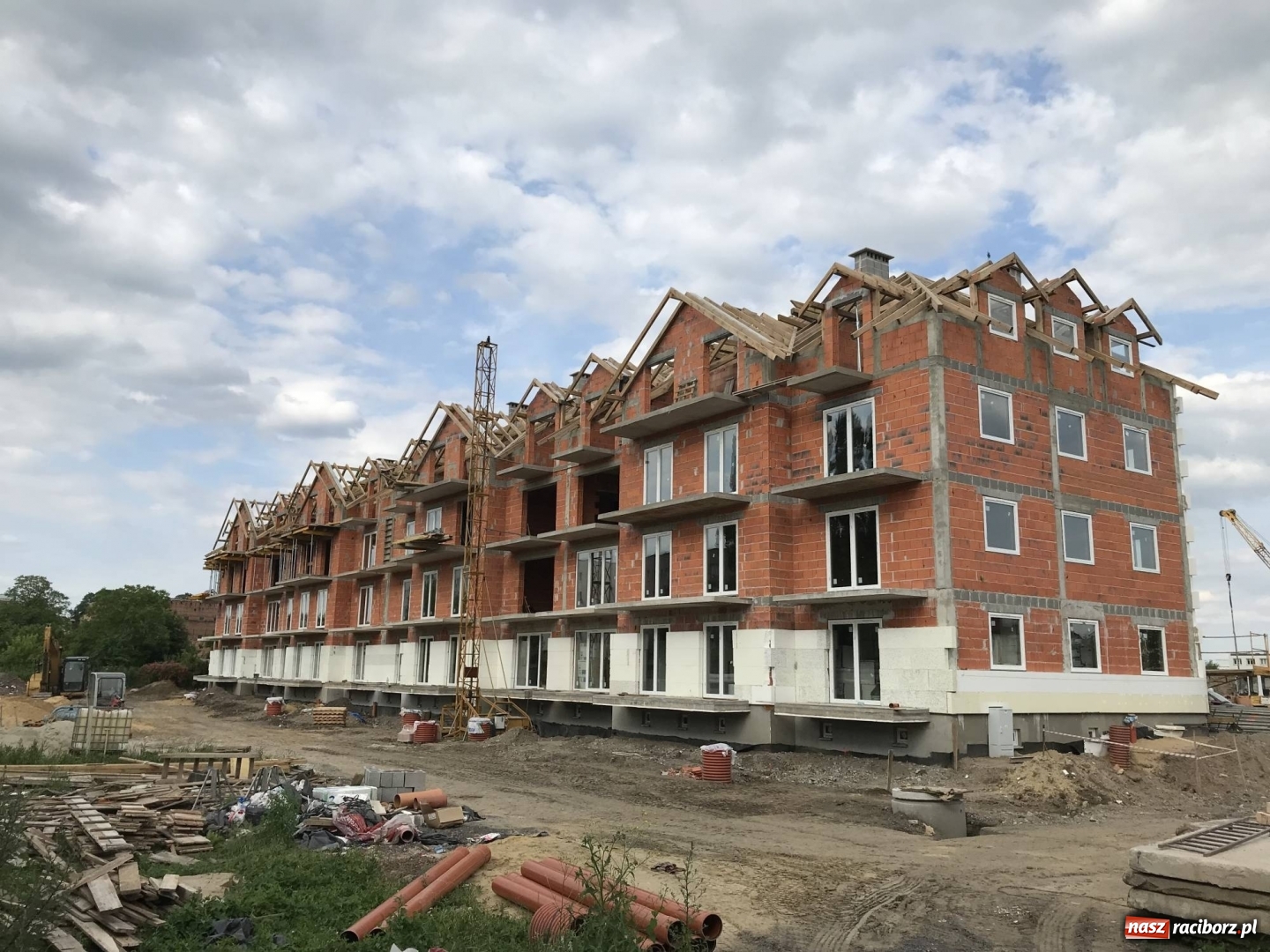 Zdjęcie w galerii na portalu naszraciborz.pl: Łąkowa już otwarta dla ruchu samochodowego  wiadomości z regionu