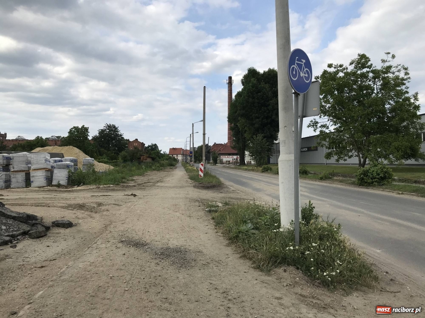 Zdjęcie w galerii na portalu naszraciborz.pl: Łąkowa już otwarta dla ruchu samochodowego  wiadomości z regionu