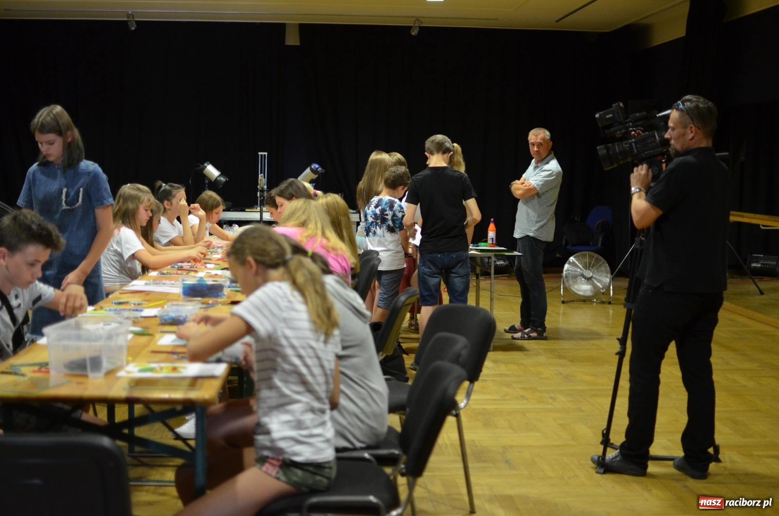 Zdjęcie w galerii na portalu naszraciborz.pl: Szkło i fotografia. Warsztaty w RCK wiadomości z regionu