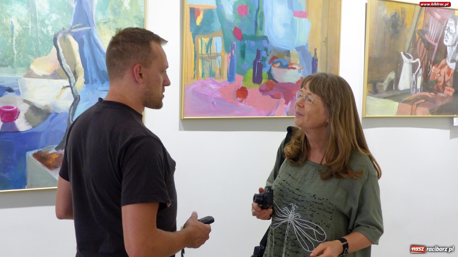 Zdjęcie w galerii na portalu naszraciborz.pl: Barwy lata w raciborskiej bibliotece wiadomości z regionu