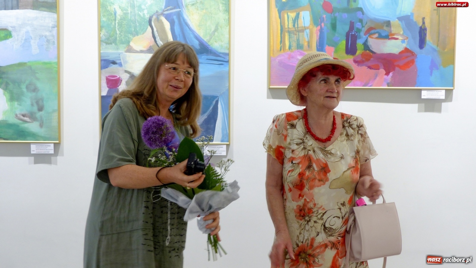 Zdjęcie w galerii na portalu naszraciborz.pl: Barwy lata w raciborskiej bibliotece wiadomości z regionu