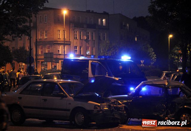 Zdjęcie w galerii na portalu naszraciborz.pl: Wypadek na Skłodowskiej wiadomości z regionu