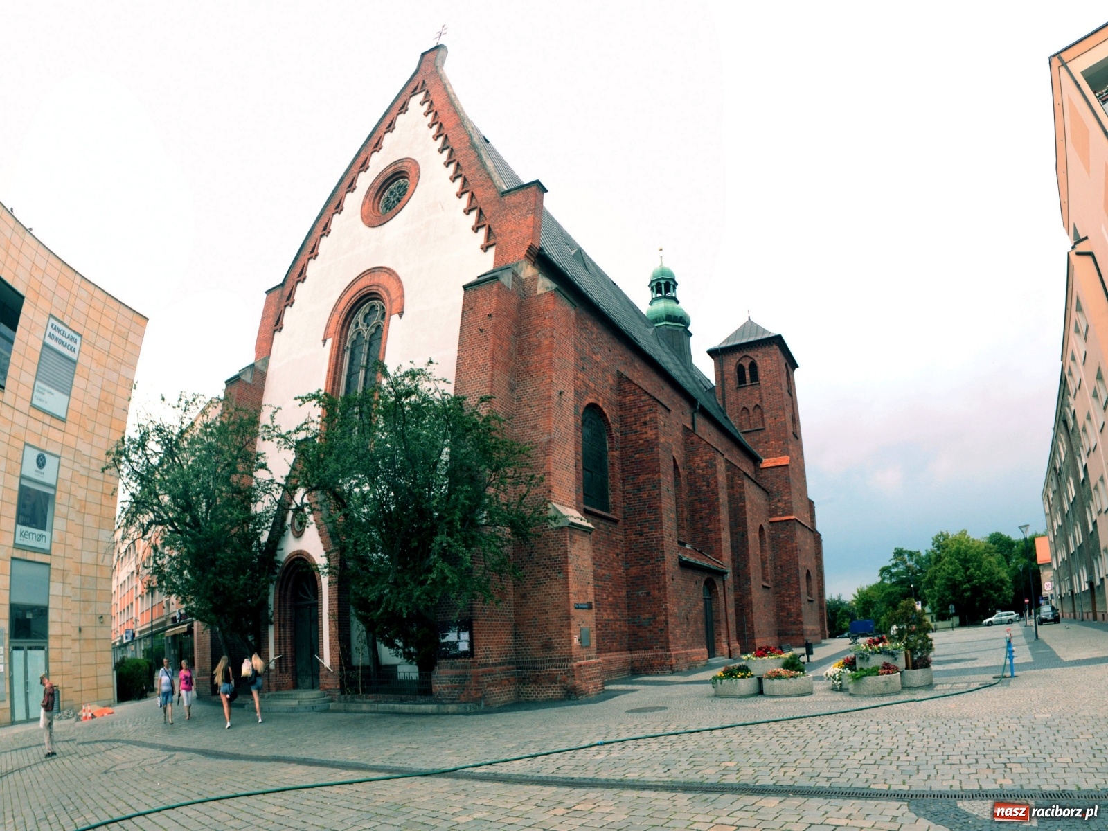 Zdjęcie w galerii na portalu naszraciborz.pl: Niech nas prowadzi święty Jakub. Od Santiago de Compostela do Raciborza  wiadomości z regionu