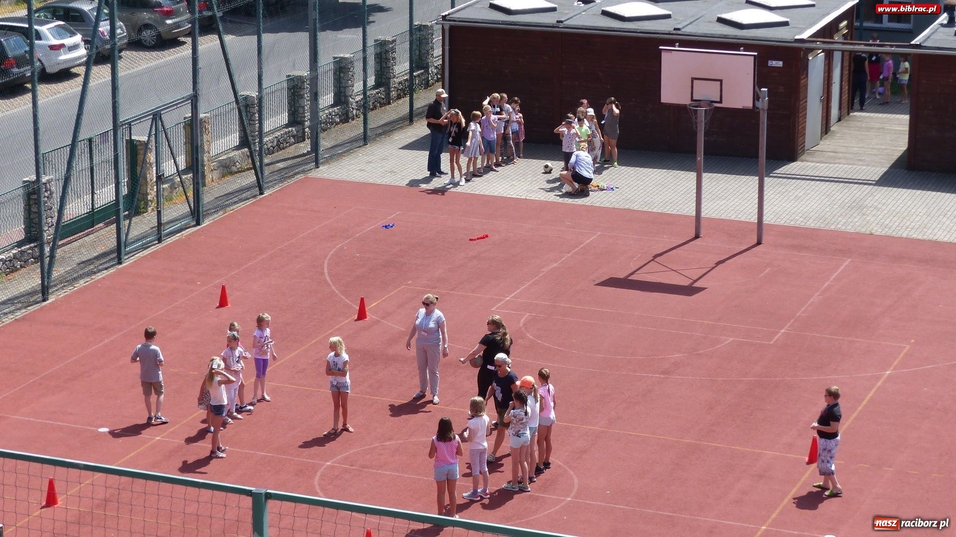 Zdjęcie w galerii na portalu naszraciborz.pl: Uczestnicy Lata z biblioteką w Obozie Herosów wiadomości z regionu