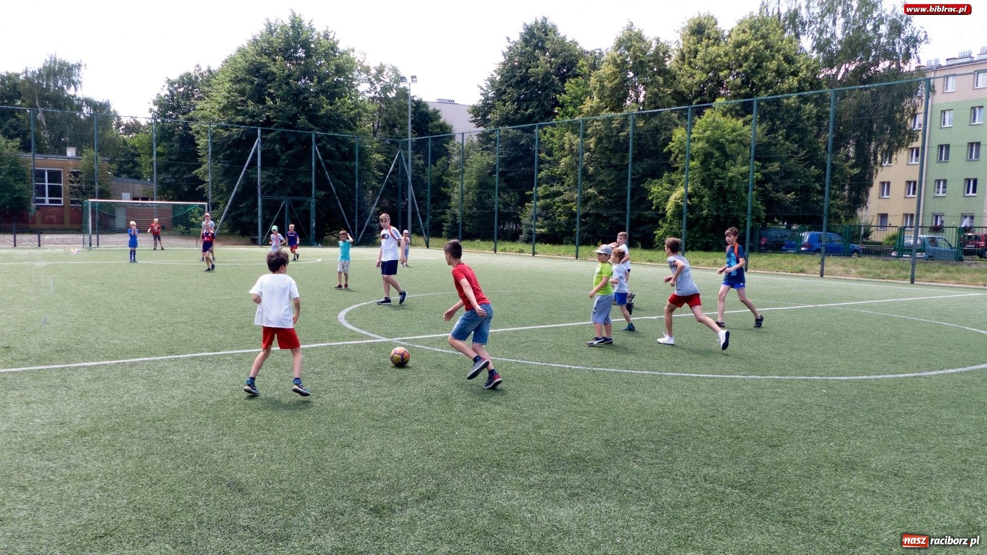 Zdjęcie w galerii na portalu naszraciborz.pl: Uczestnicy Lata z biblioteką w Obozie Herosów wiadomości z regionu