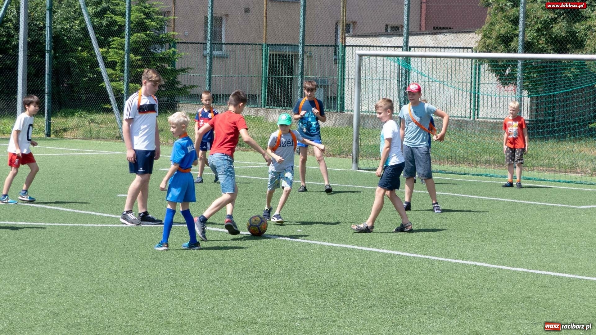 Zdjęcie w galerii na portalu naszraciborz.pl: Uczestnicy Lata z biblioteką w Obozie Herosów wiadomości z regionu