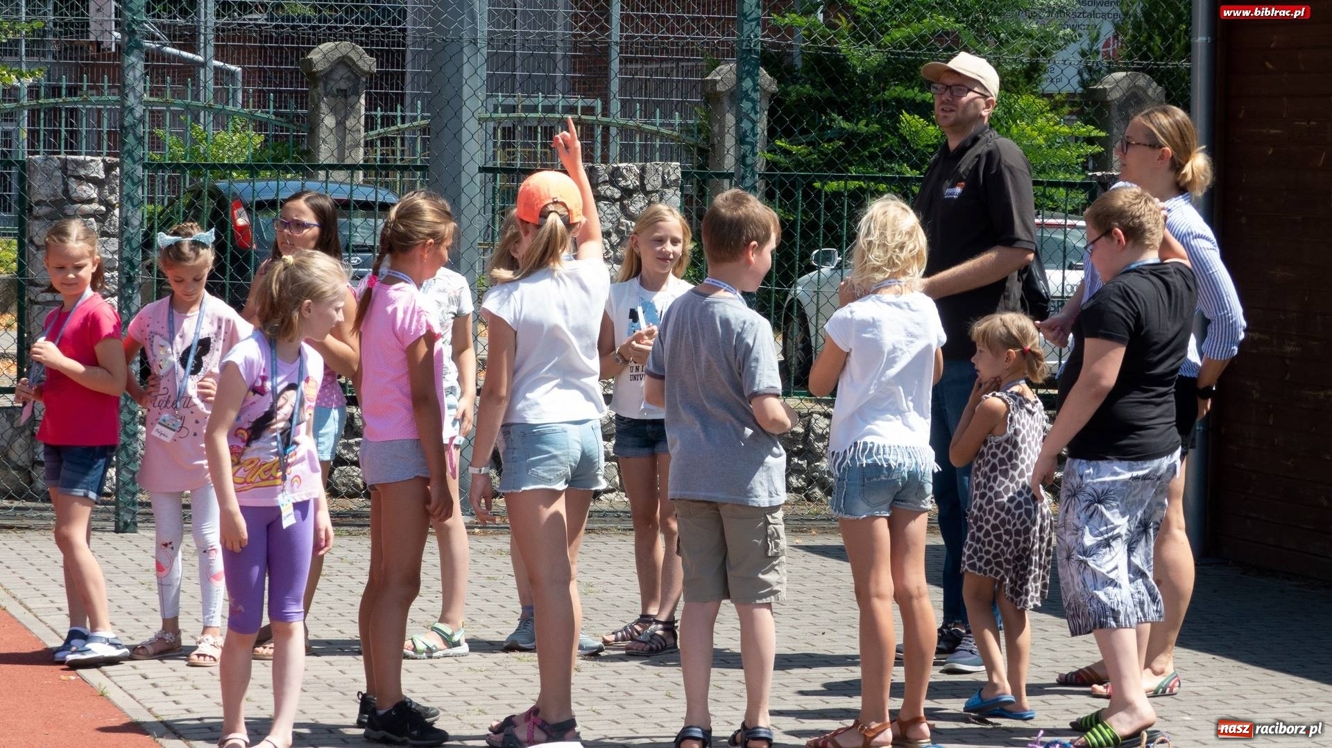 Zdjęcie w galerii na portalu naszraciborz.pl: Uczestnicy Lata z biblioteką w Obozie Herosów wiadomości z regionu