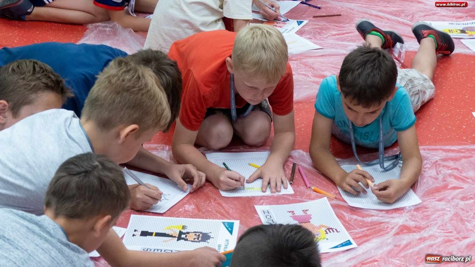 Zdjęcie w galerii na portalu naszraciborz.pl: Uczestnicy Lata z biblioteką w Obozie Herosów wiadomości z regionu